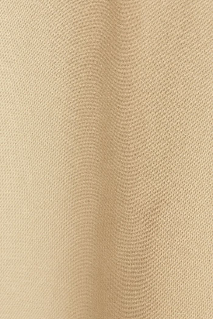 Schmal geschnittene Hose mit hohem Bund