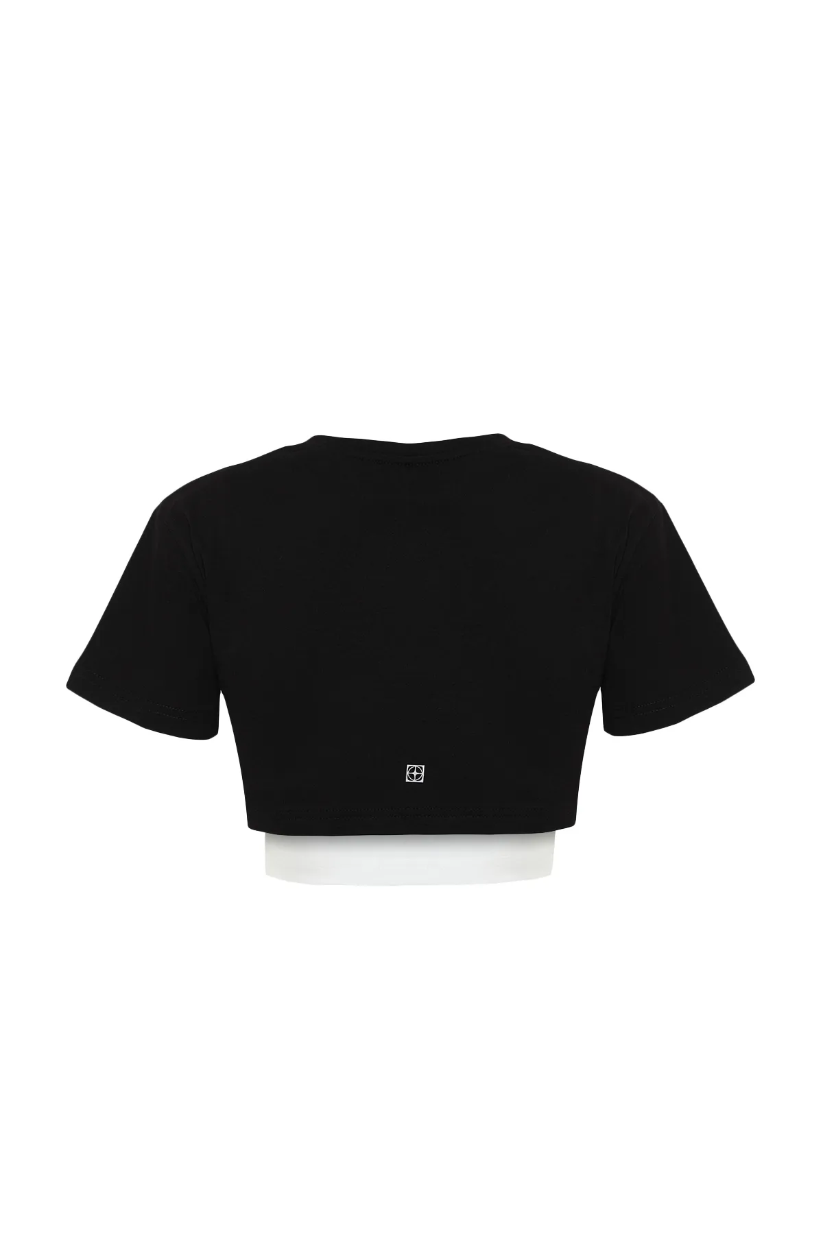 Trendyol Collection  Schwarz-weißes Sport-T-Shirt mit 2-lagigem Reflektordruck und detailliertem, kurz geschnittenem Strick THMSS24TS00001