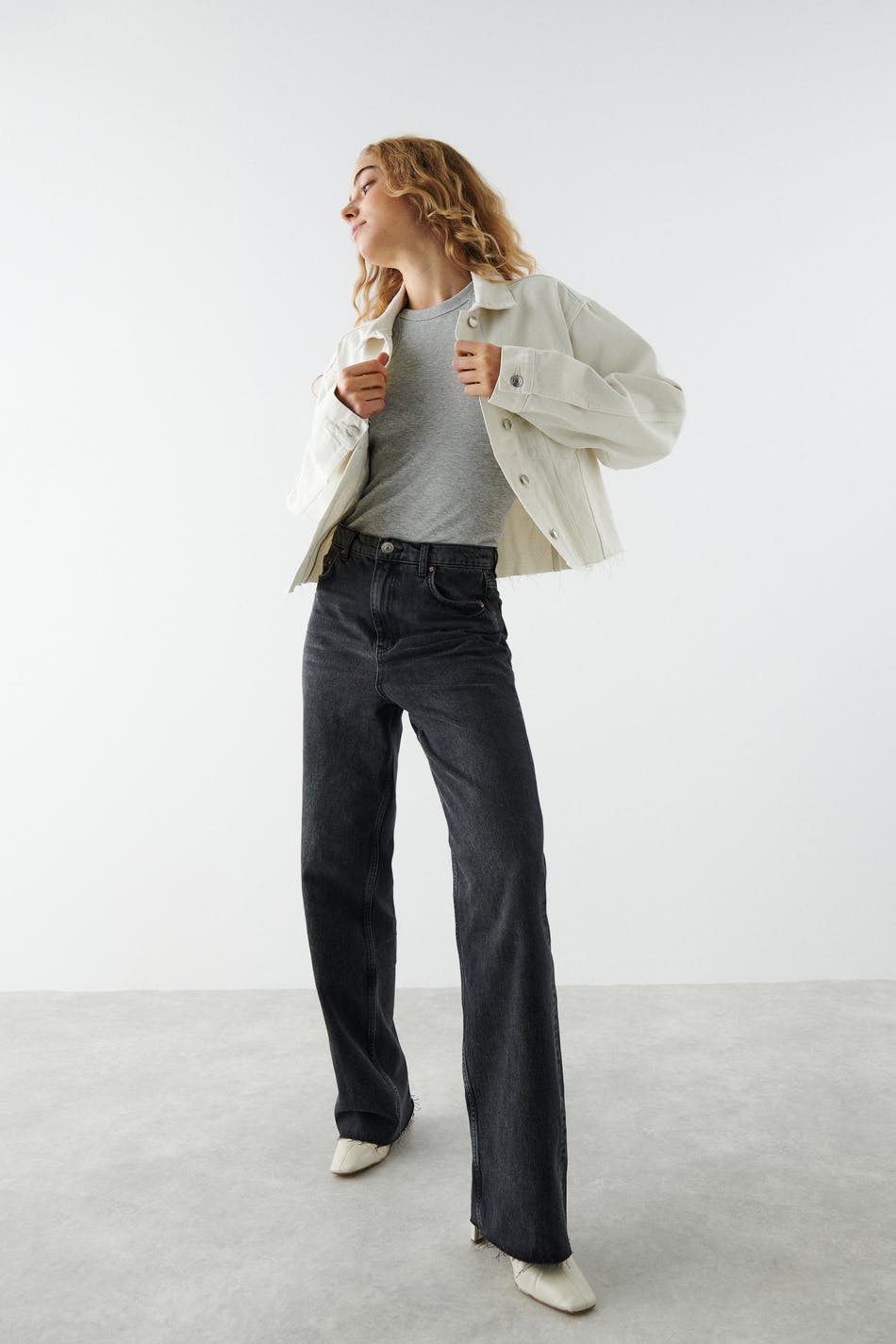 Short denim jacket