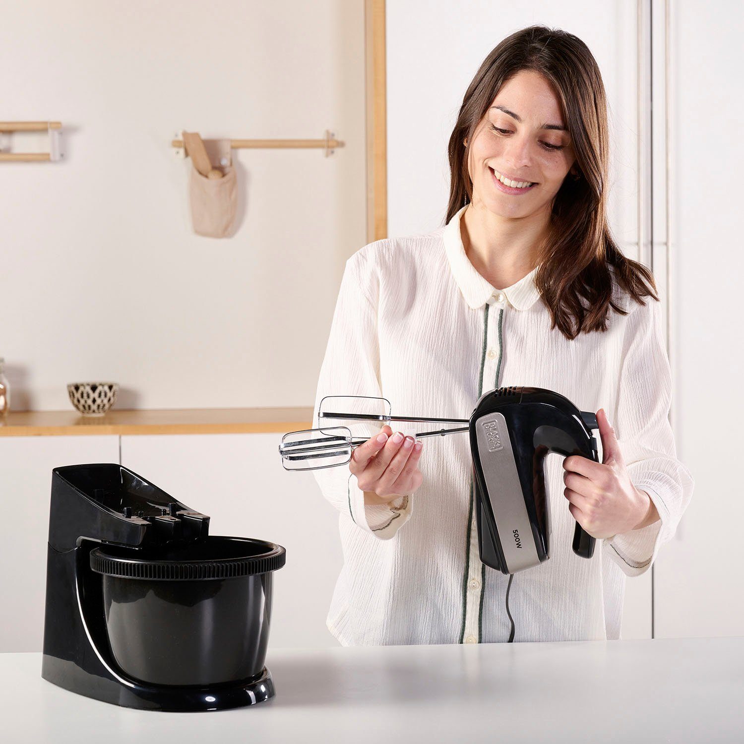 Black + Decker Handmixer BXMXA500E / ES9130090B mit Schüssel, 500 W