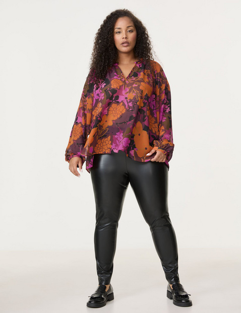 Bluse mit Rüschenkragen