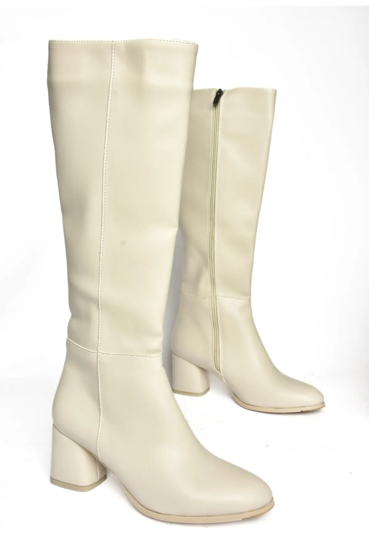 Fox Shoes  Beigefarbene Daily-Damenstiefel mit niedrigem Absatz J848300109