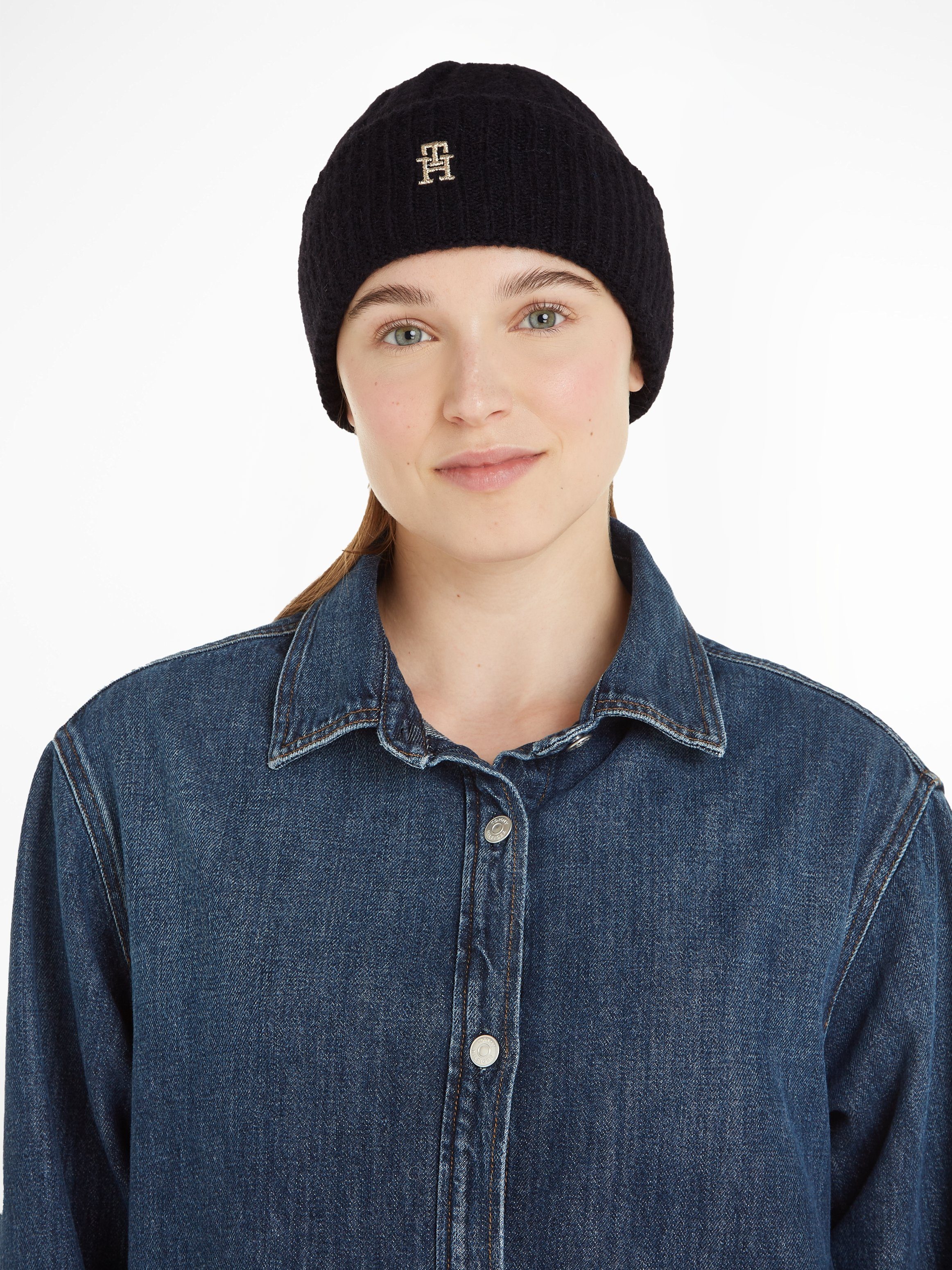 Tommy Hilfiger Beanie TH TIMELESS BEANIE Beanie mit Monogramm-Emblem