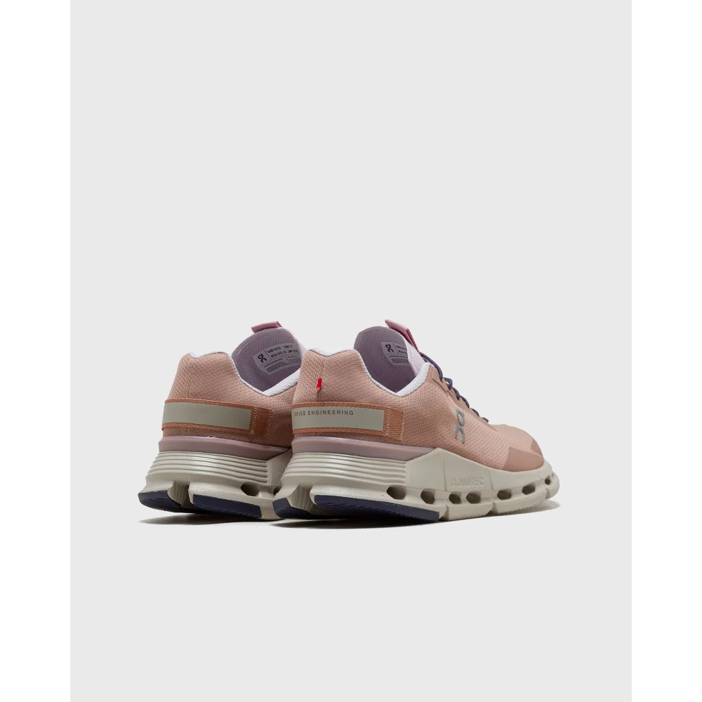 ON Cloudnova Form W 26.98121 / braun