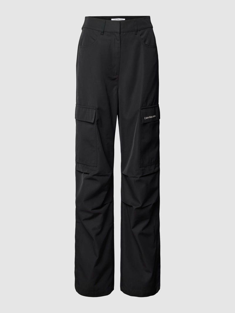 Cargohose mit Pattentaschen in black