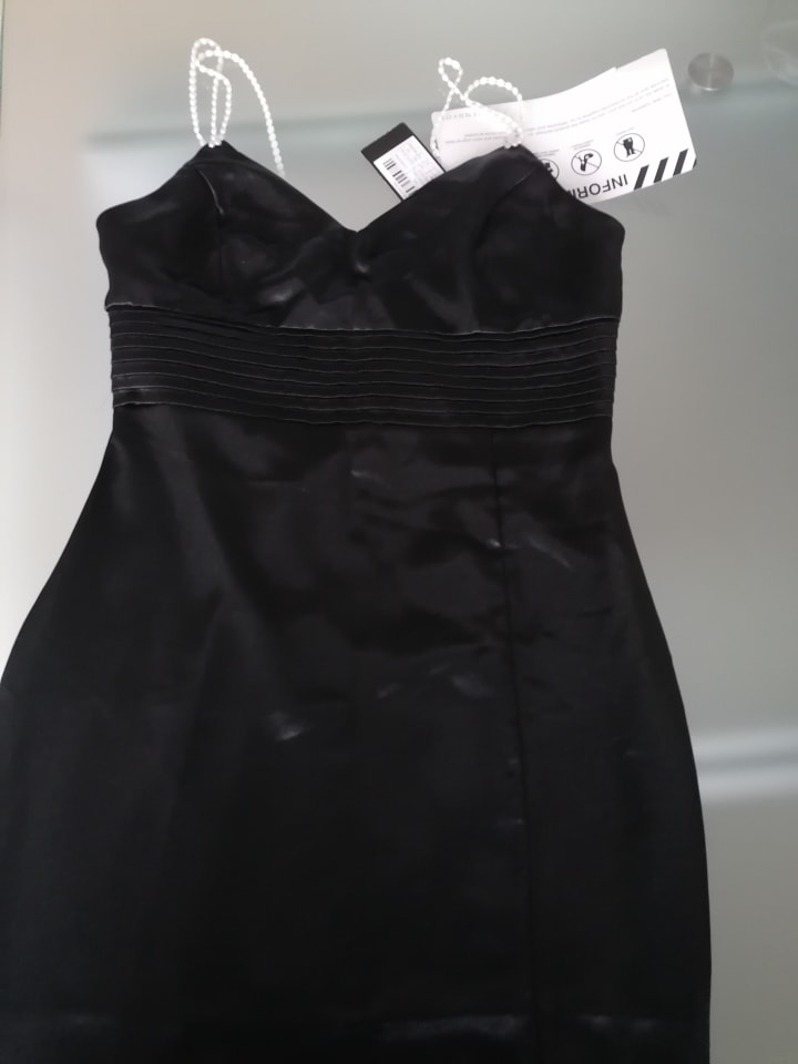 trendyol Kleid in Schwarz günstig kaufen 40