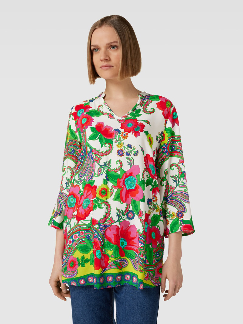 Blusenshirt aus Viskose mit floralem Muster in grün