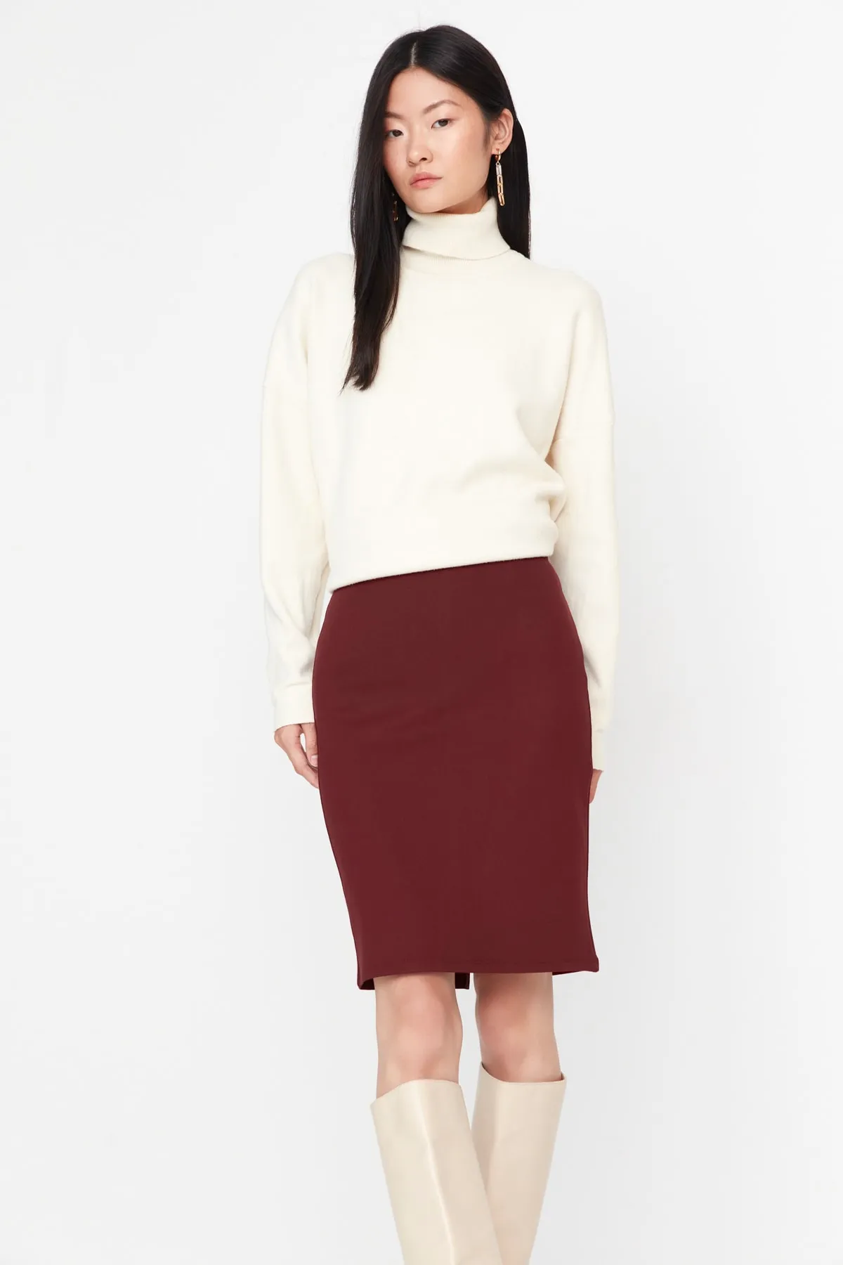 Trendyol Collection  Weinroter, figurbetonter, eleganter Bleistiftrock aus Strick mit Schlitz und hoher Taille TWOSS20ET0145