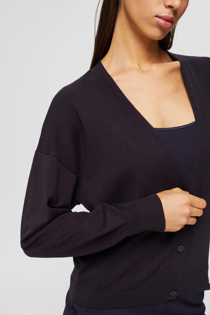 Cardigan mit V-Ausschnitt