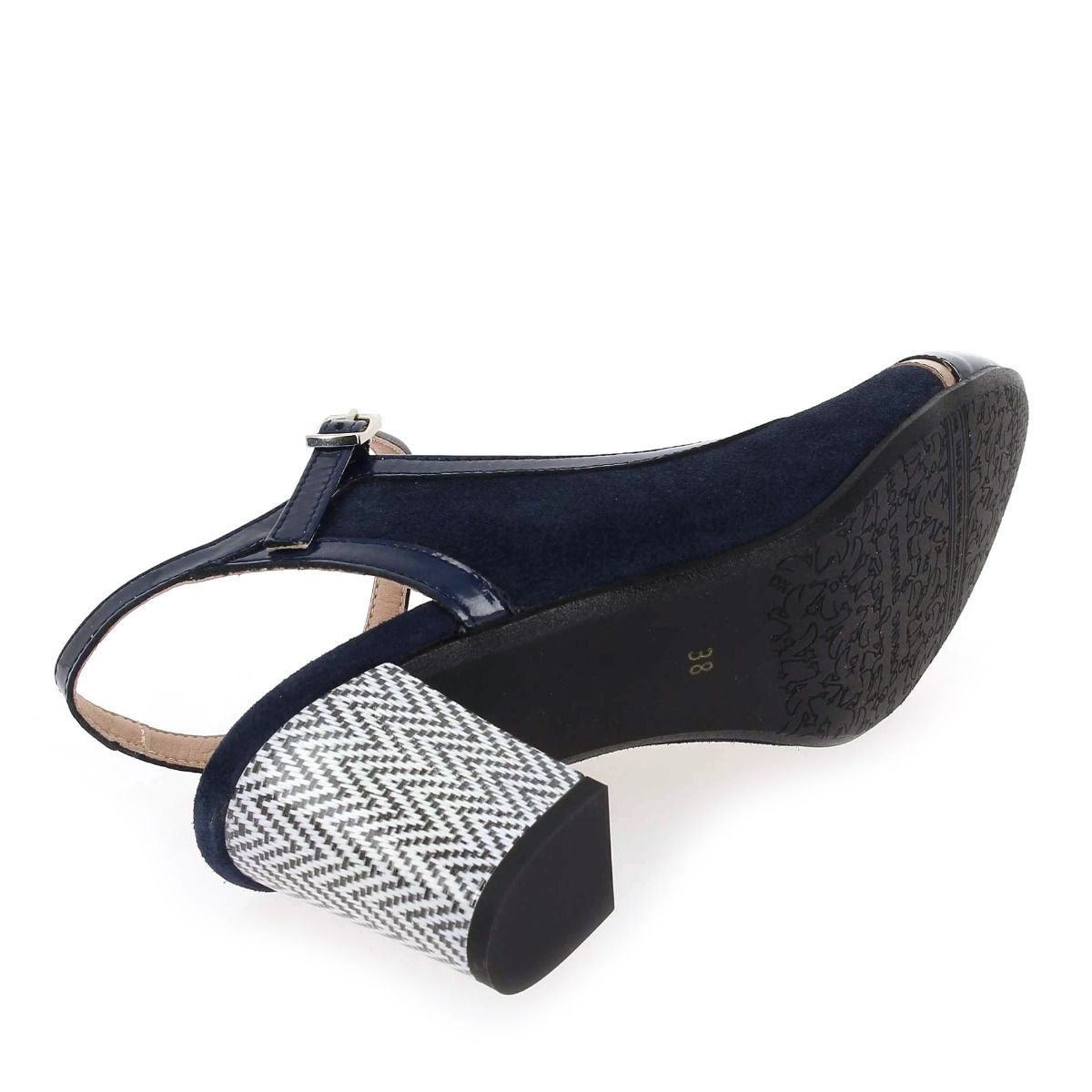 Dorking  D 9093 - Marine