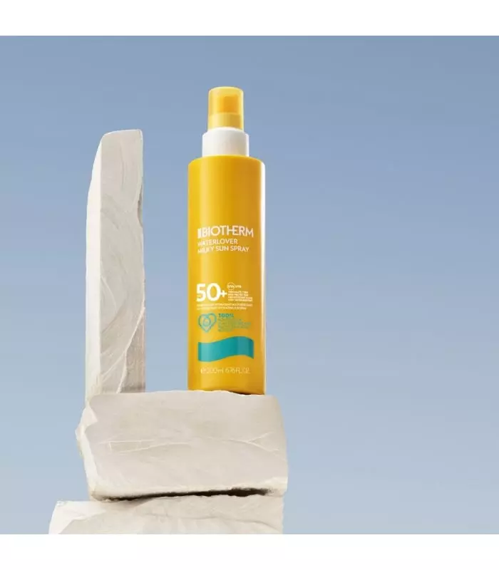 WATERLOVER SPRAY SOLAIRE LACTE SPF50+  Spray solaire hydratant multi-protection