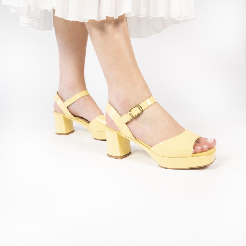 Unisa  NEY - Jaune Pastel