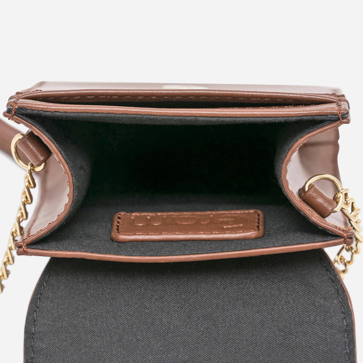 Pochette à téléphone cognac avec embossage