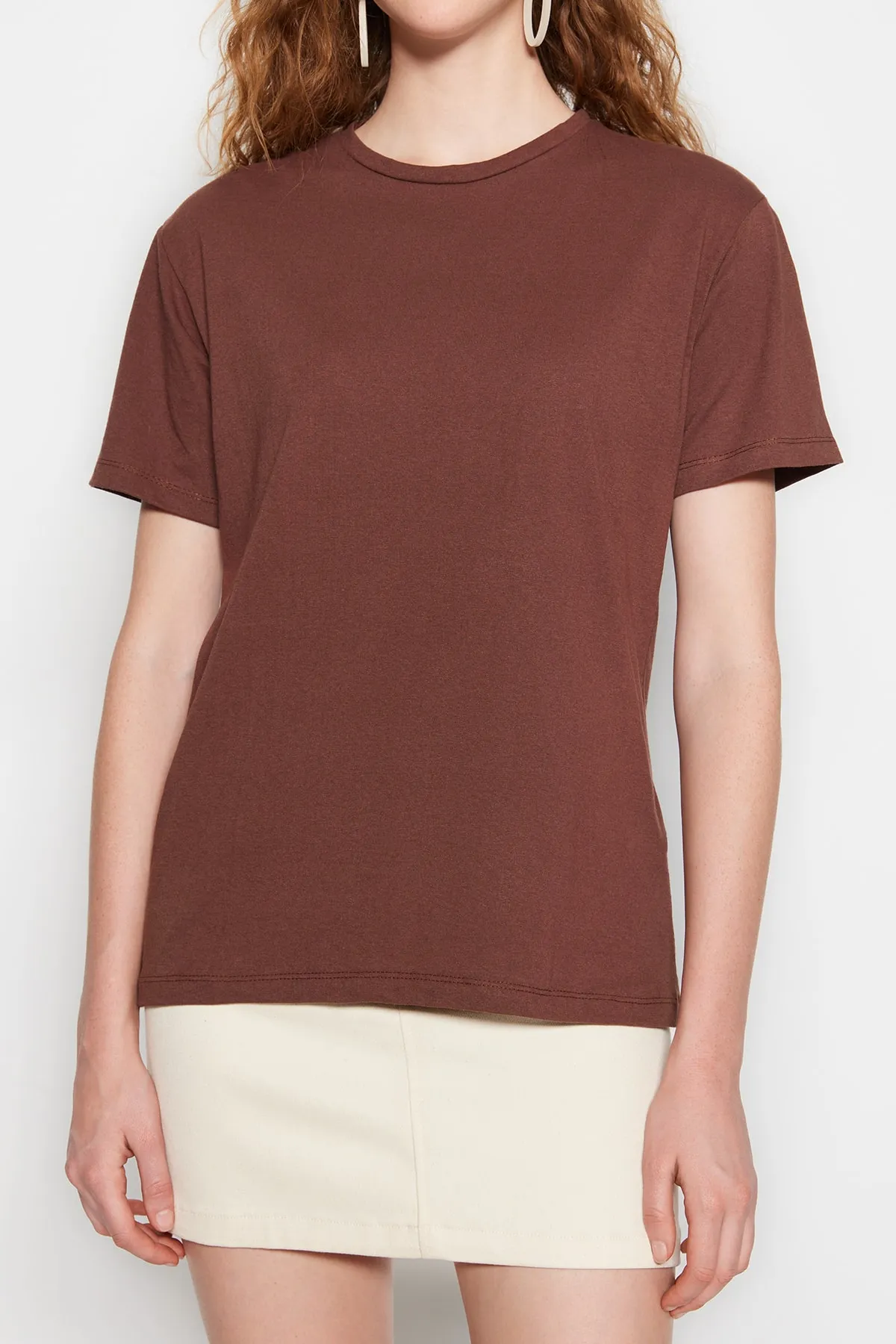 Trendyol Collection  Strick-T-Shirt im Boyfriend-Schnitt mit Rundhalsausschnitt - Braun, 100 % Baumwolle TWOSS20TS0134