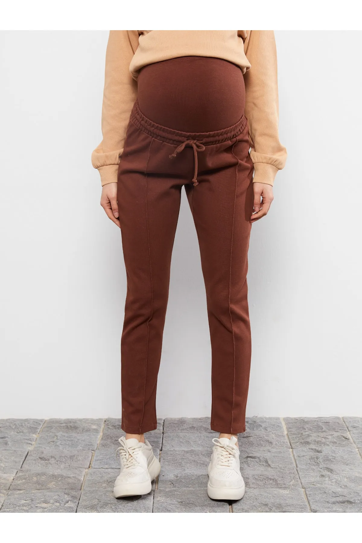 LC Waikiki  Umstands-Jogger-Jogginghose mit Baucheinsatz und flachem Taschendetail