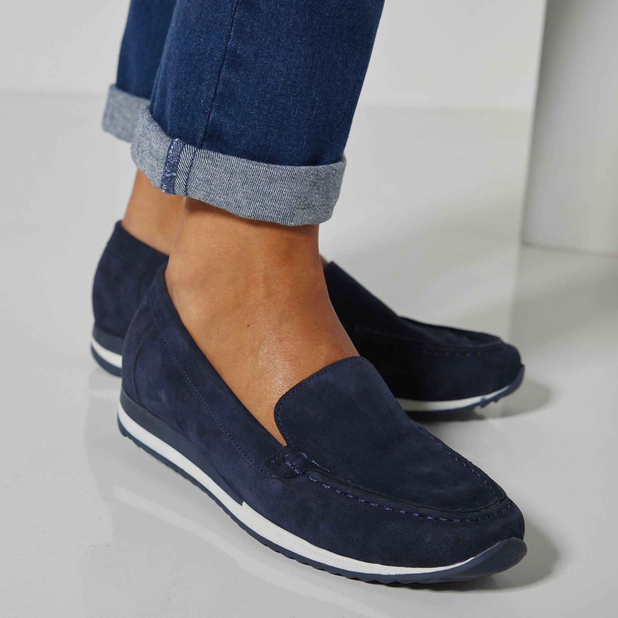 Mocassins en croûte de cuir à semelle crantée bicolore