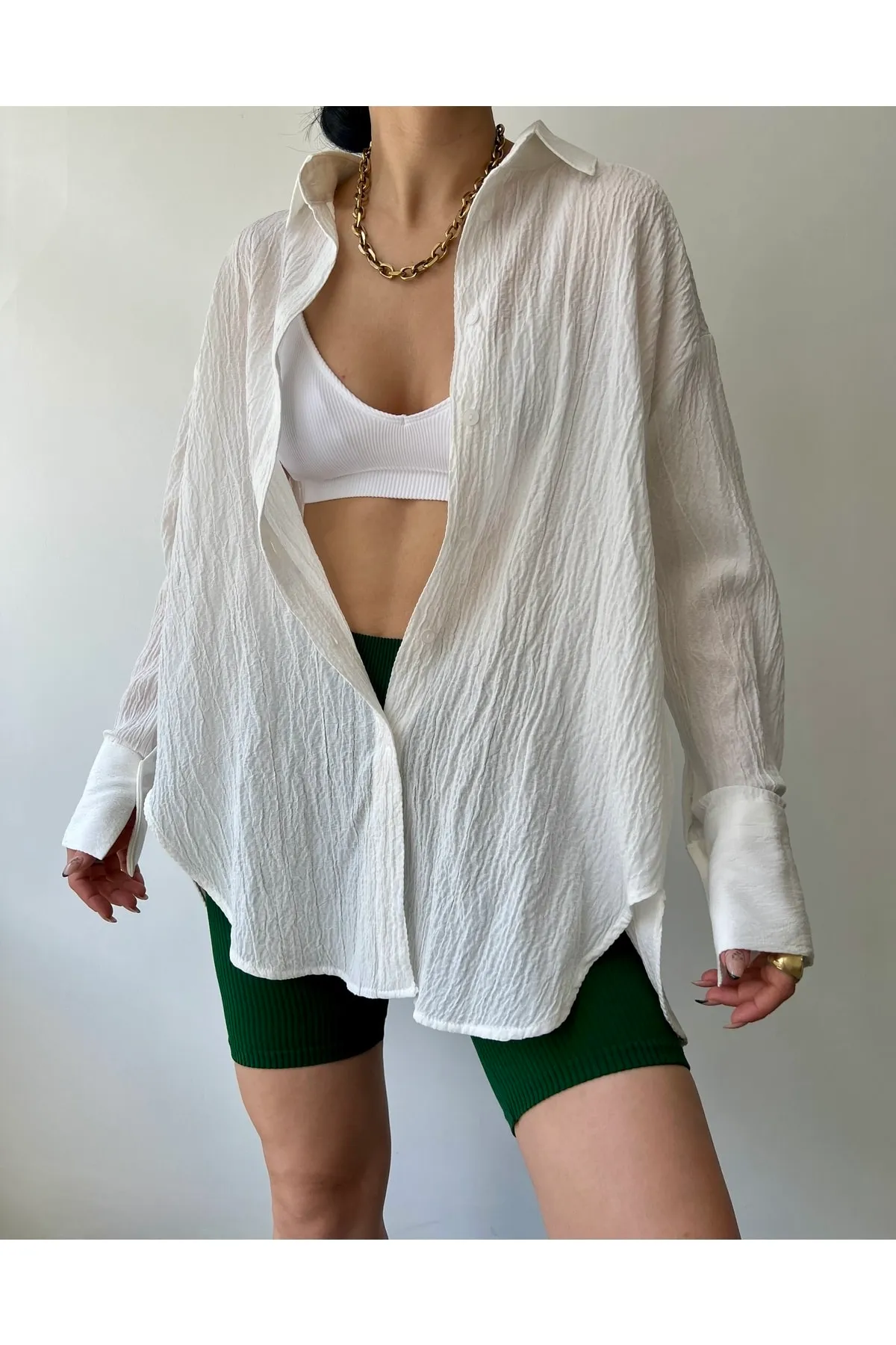 MAİ COLLECTİON  Weißes Oversize-Hemd für Damen von Durres