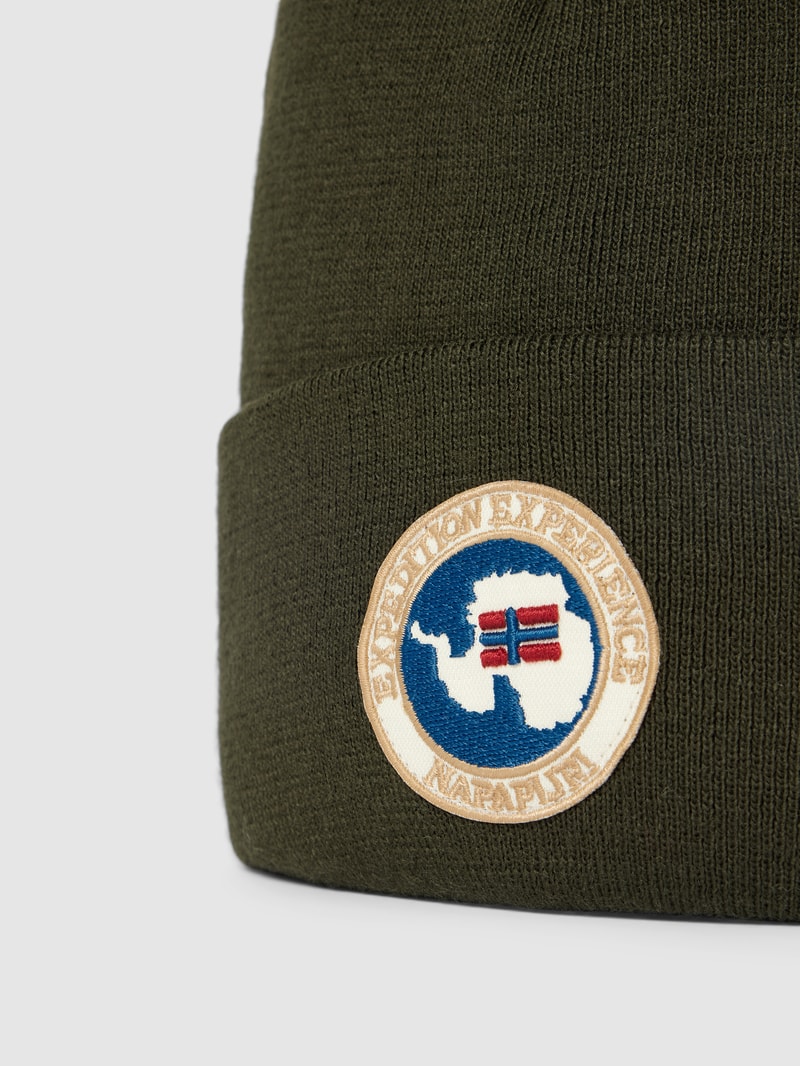 Mütze mit Logo-Patch Modell 'MOUNTAIN' in olivgrün