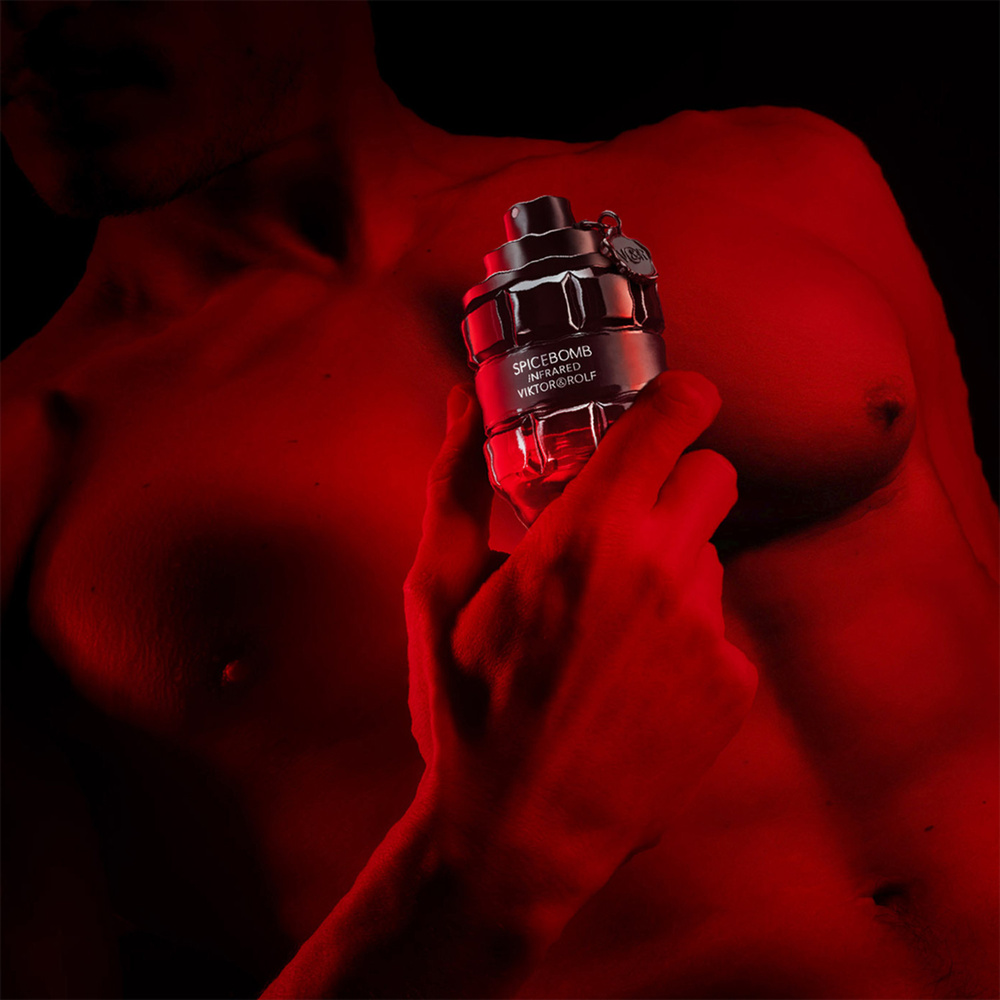 Viktor & Rolf Spicebomb Infrared Eau de toilette Orientale Ambrée
