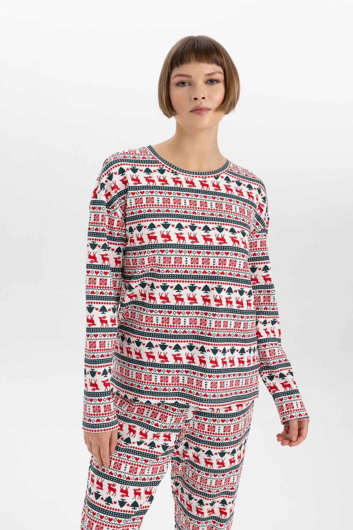 DeFacto  Silvesterthema - Fall In Love Pyjamaoberteil mit Rundhalsausschnitt und langen Ärmeln A3375ax23wn