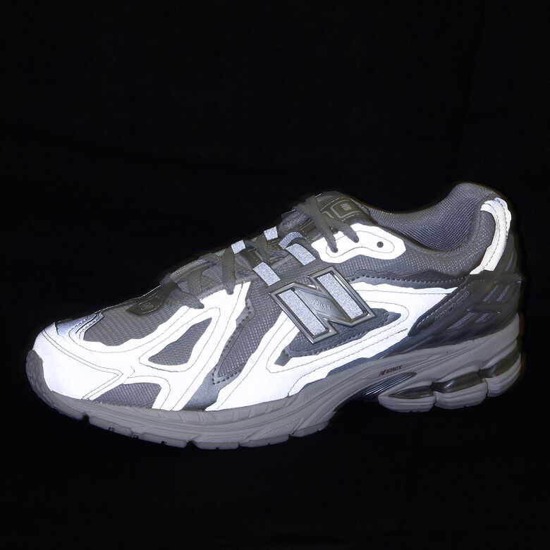 New Balance M1906DH silver metallic