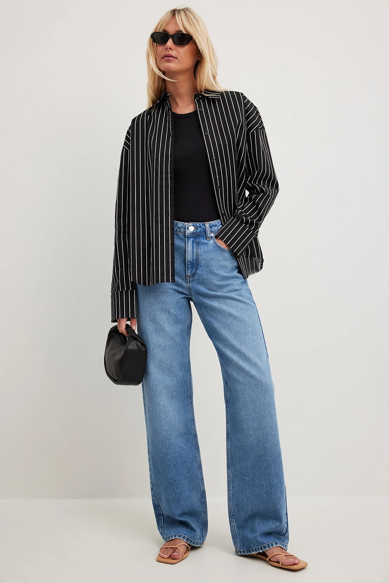 Lockere Jeans mit mittlerer Taille
