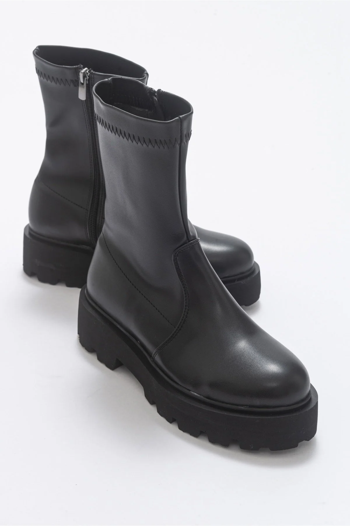 LuviShoes  Rush Schwarze Damenstiefel