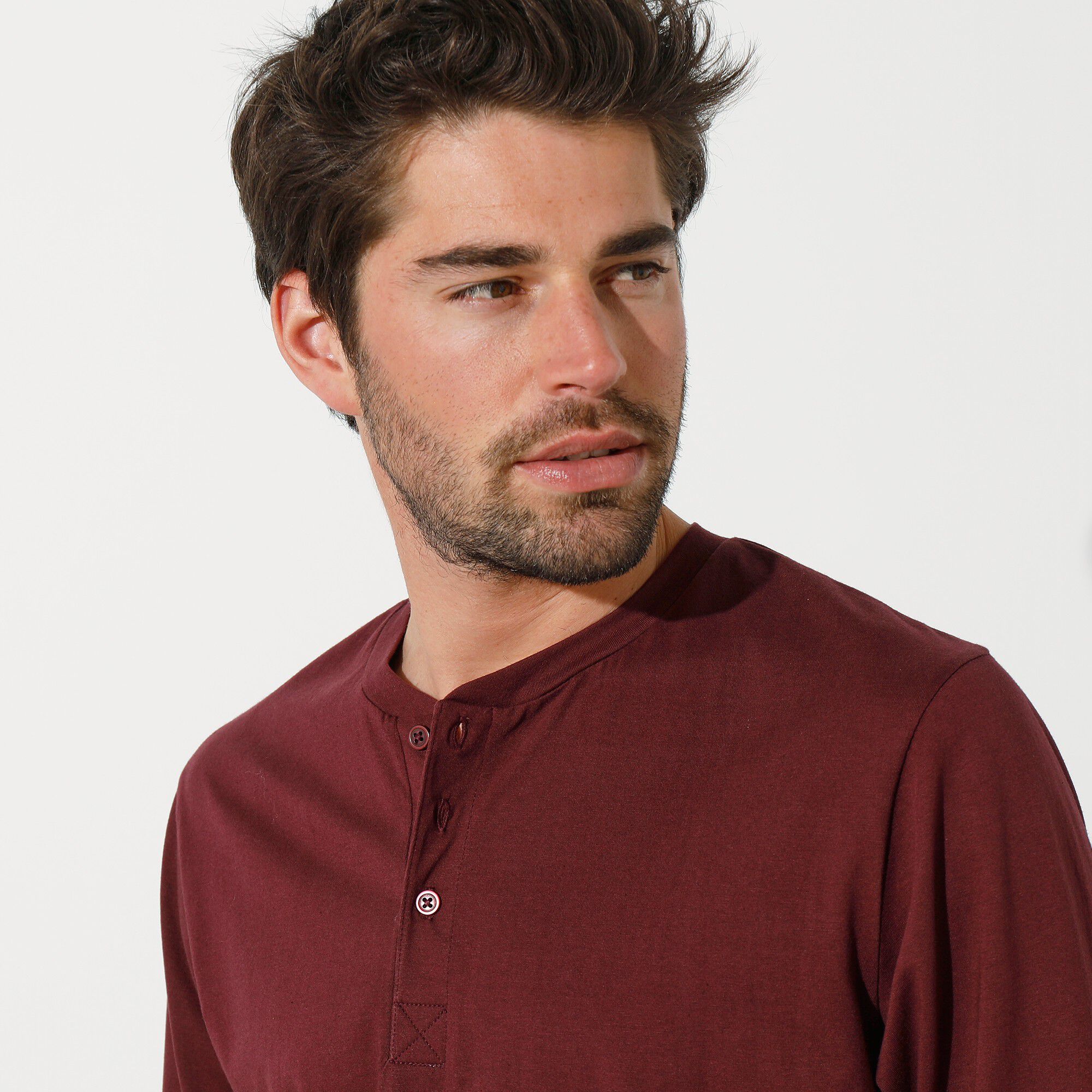 T-shirt col tunisien manches longues