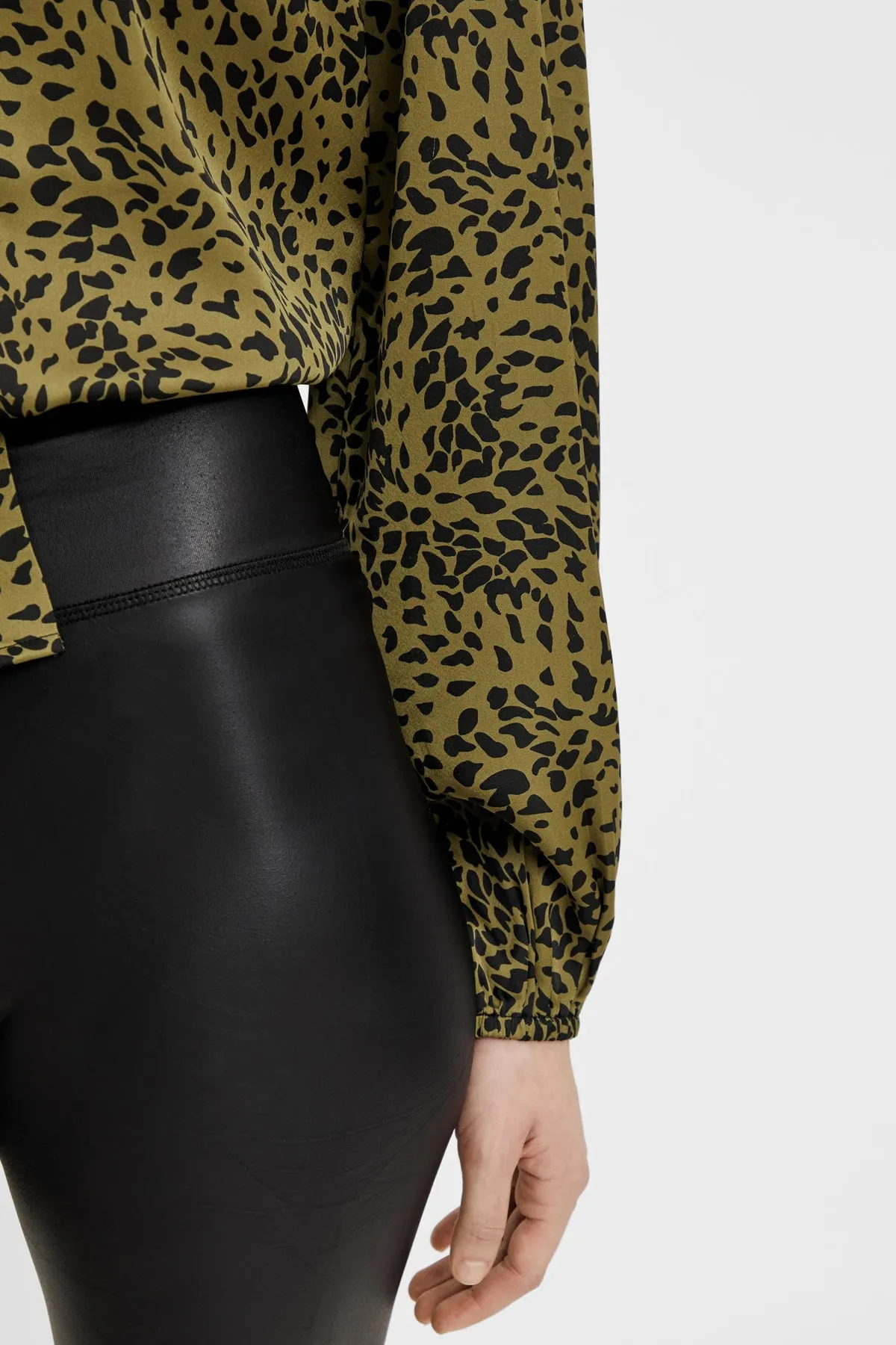 PIECES  Leggings - Schwarz - Mittlerer Bund