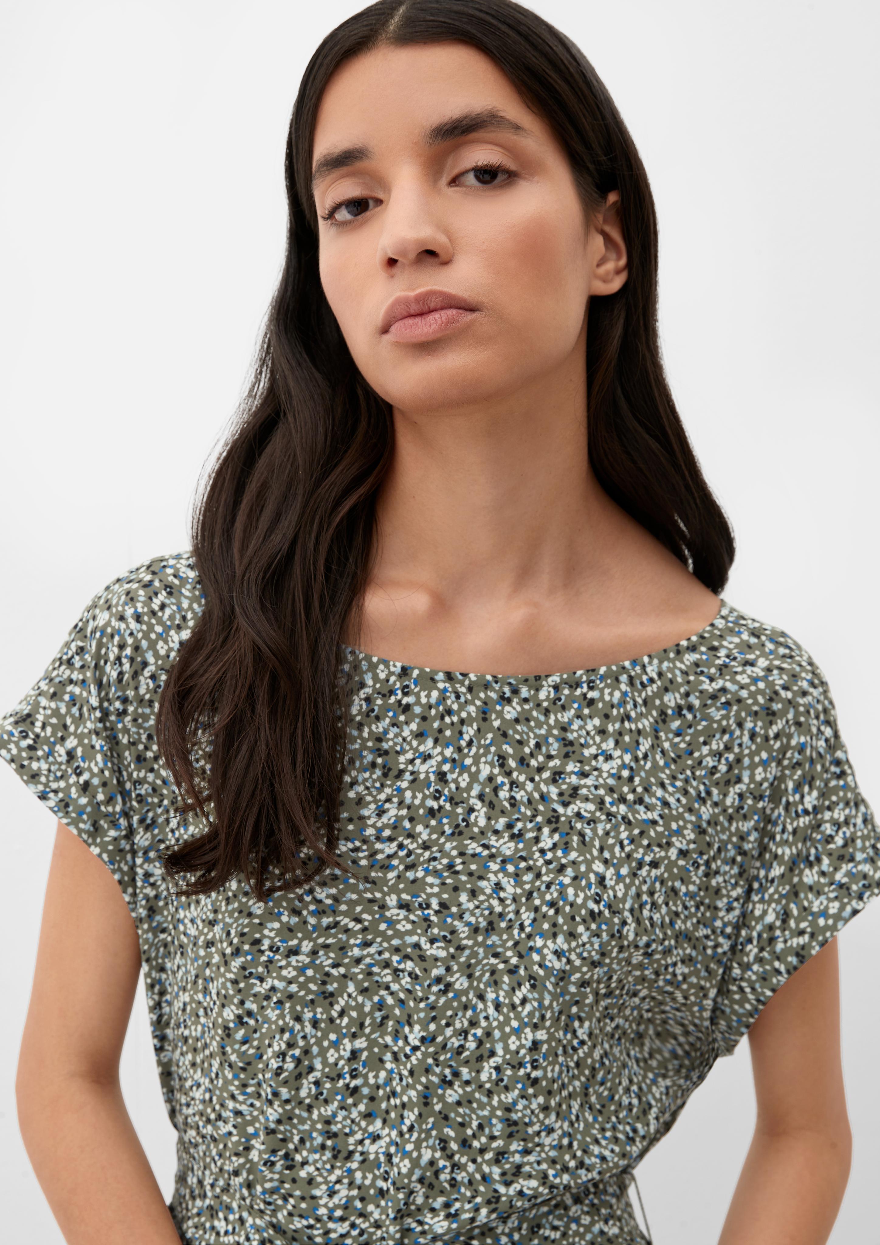 Kurzes Kleid mit Binde-Detail  2132623-79B6