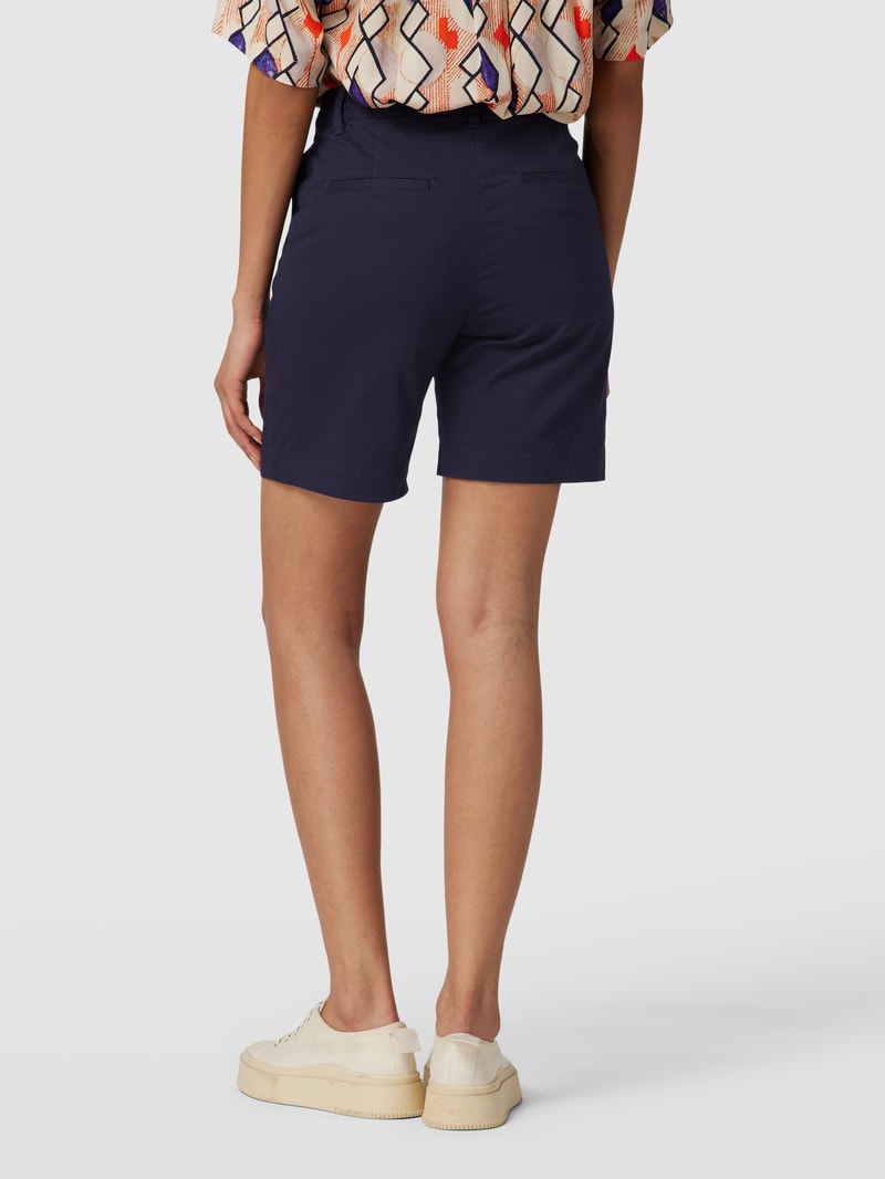 Shorts mit seitlichen Eingrifftaschen in marineblau