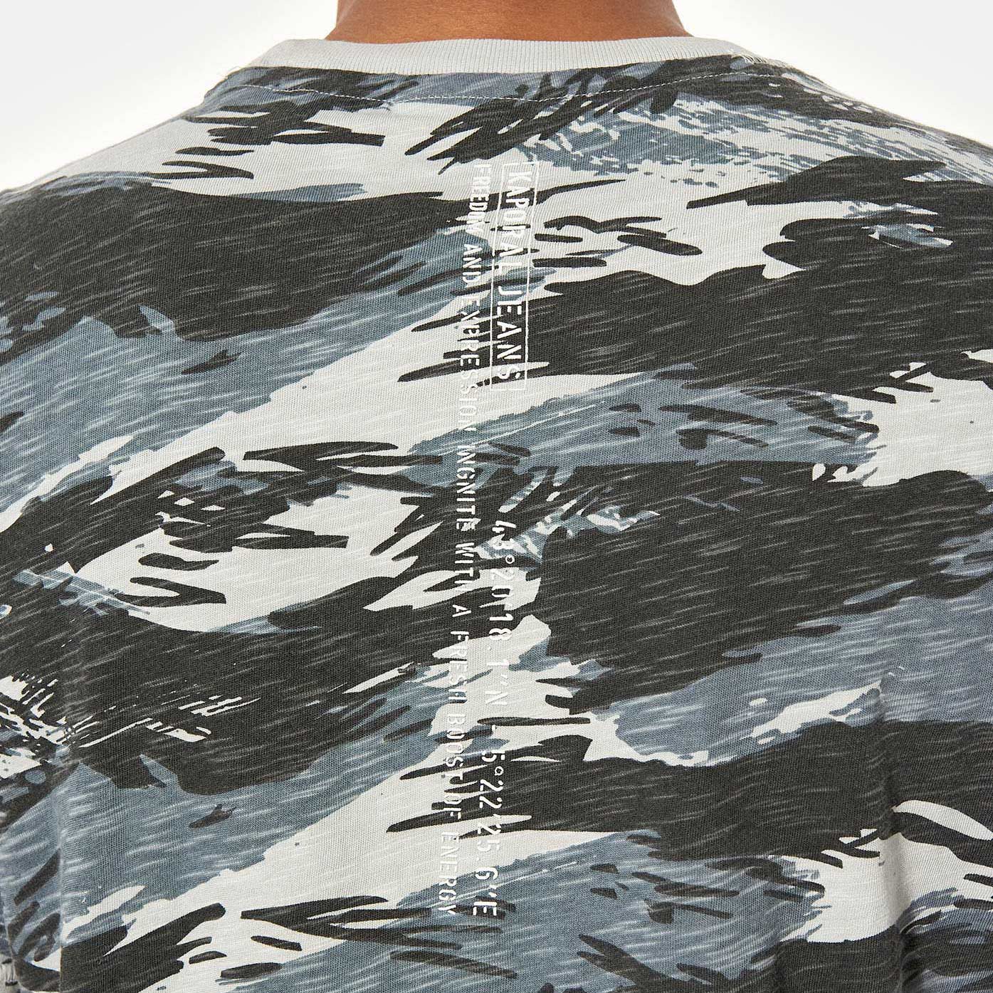 MAEL   T-shirt camouflage bleu Homme en 100% coton