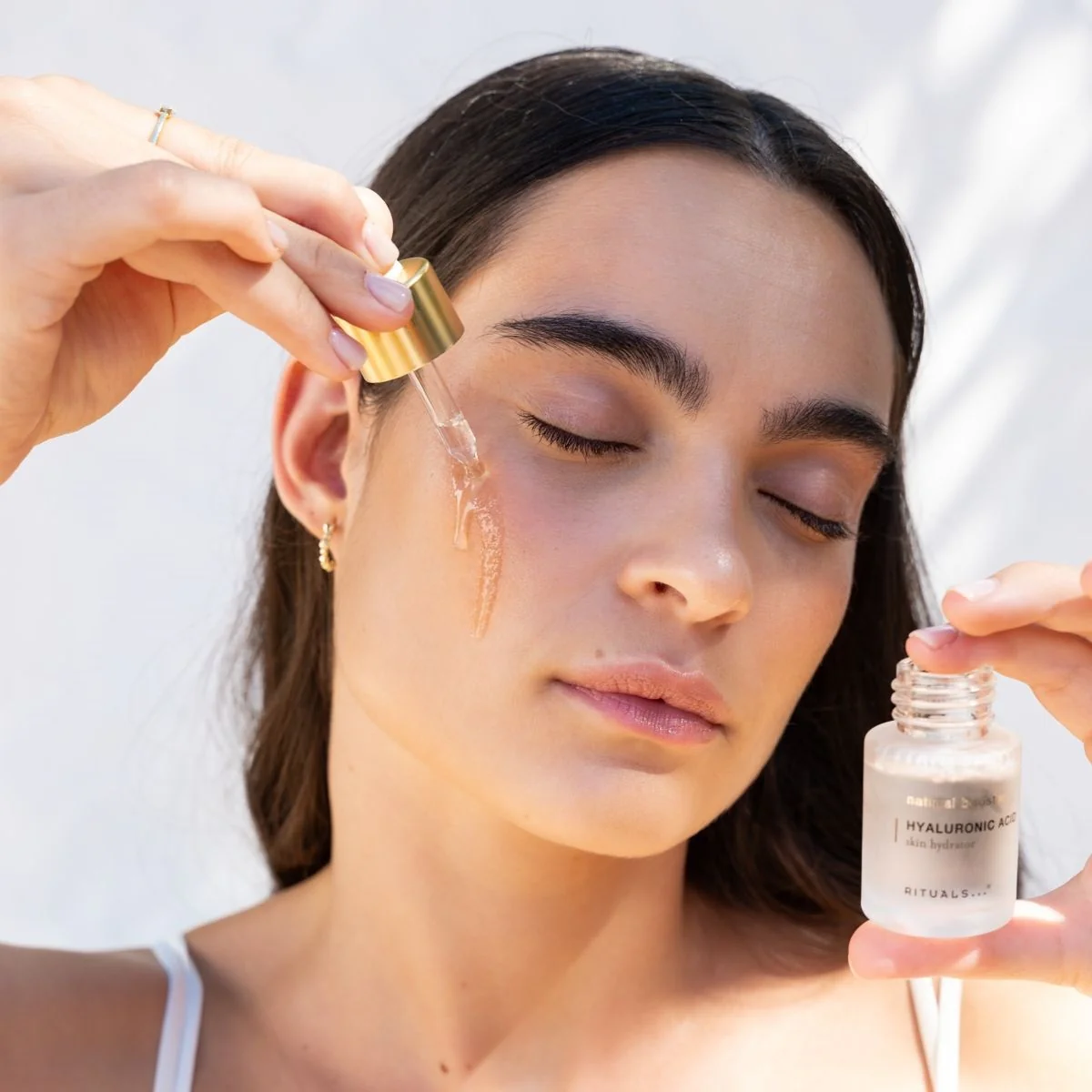 The Ritual of Namaste Hyaluronic Acid Natural Booster - Hidratantni serum za lice