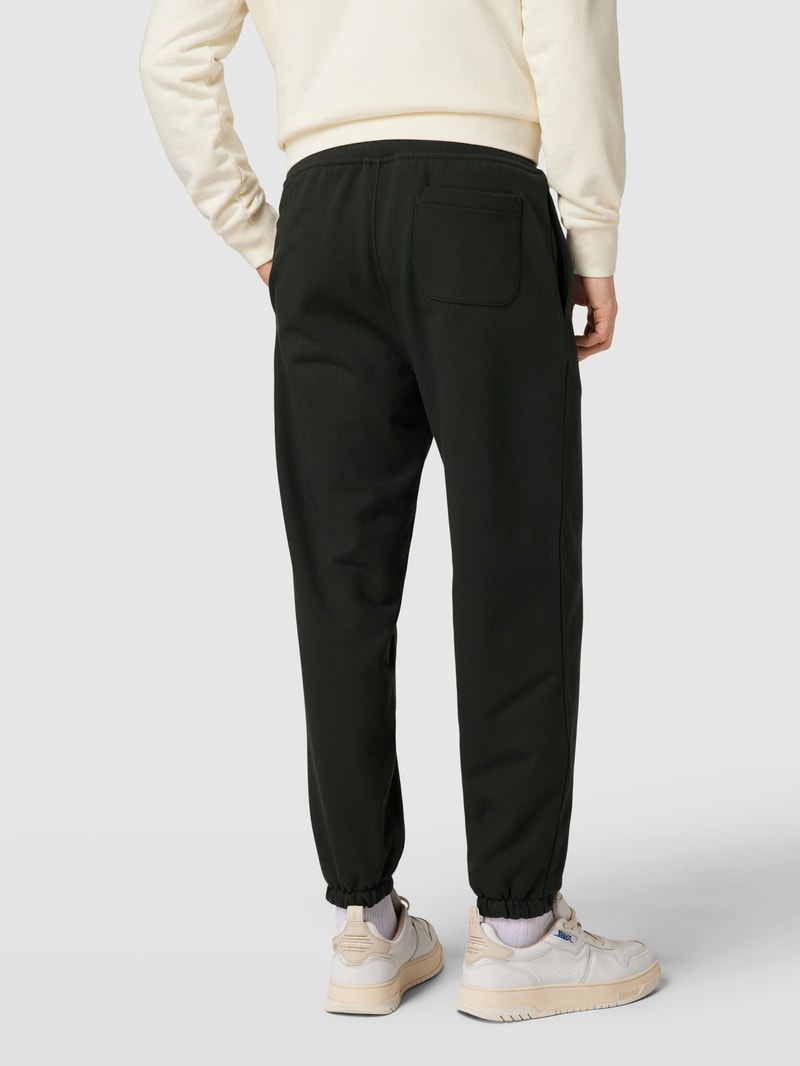 Sweatpants mit Label-Detail in schwarz
