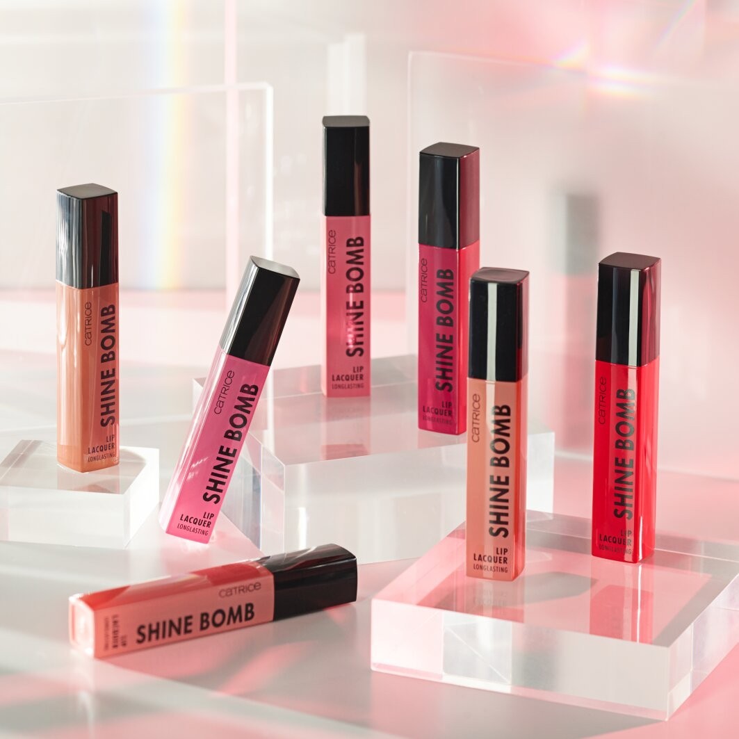 Кармин за усне Catrice Shine Bomb Lip Lacquer