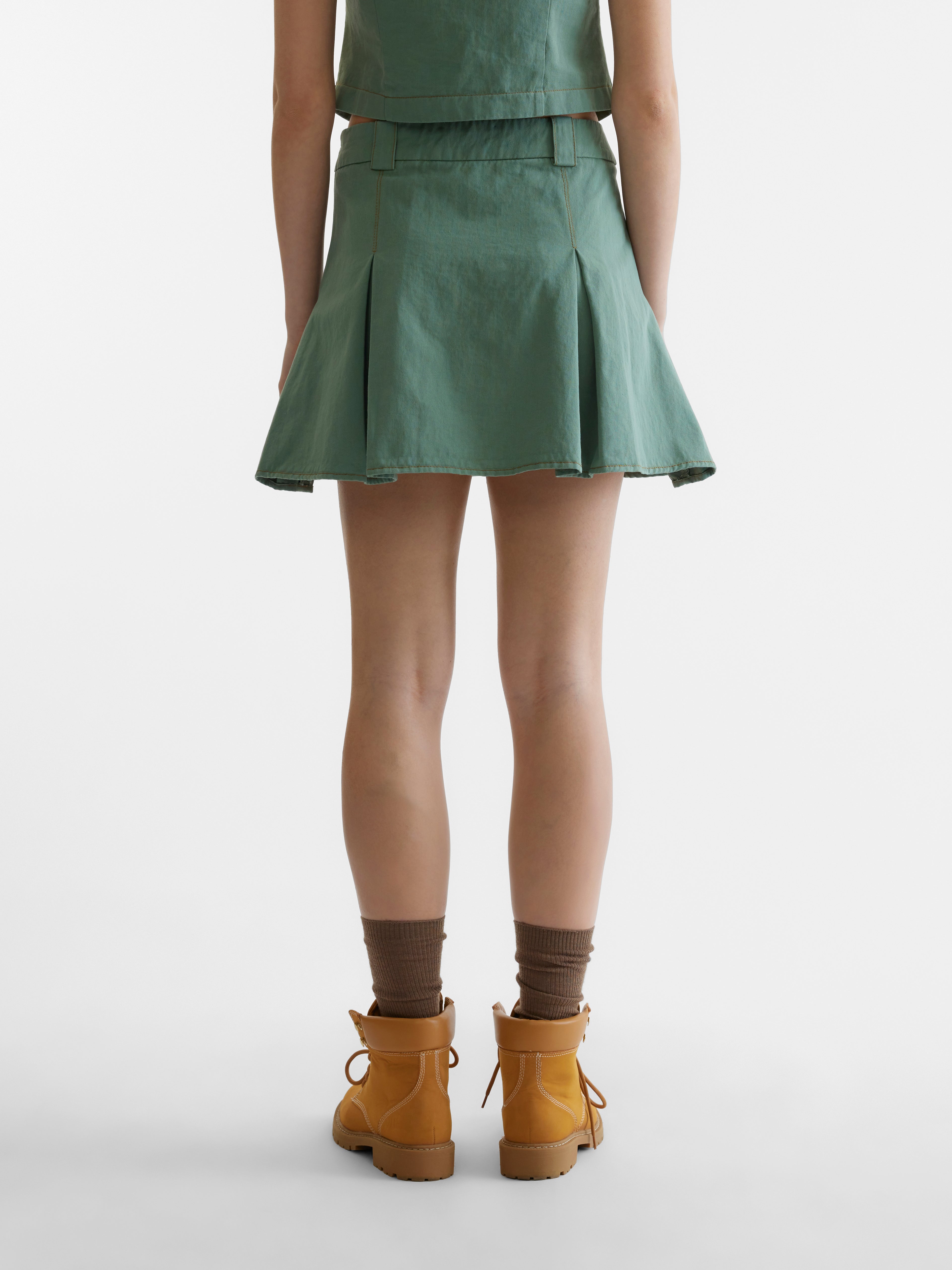 SOMETHING NEW PROJECT; CHLOE FRATER  Minirock