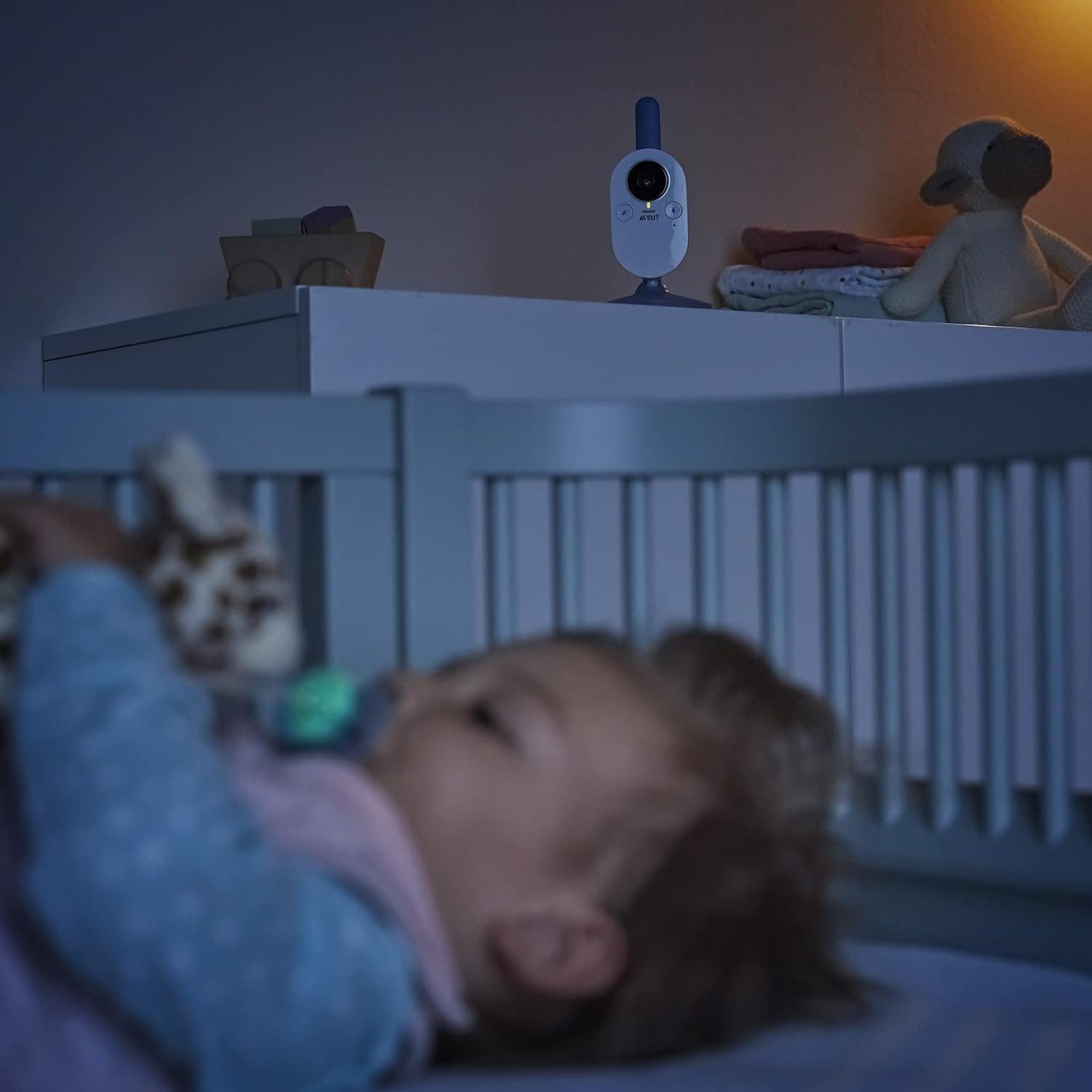 Philips Video-Babyphone Kinderkamera, Baby Kamera, Babyphone, FHSS-Technologie, Eco-Mode, Nachtsicht,300m Reichweite,Strahlungsarm, Audio-Überwachung, Mikrofon, Babykamera mit Monitor, Video Kamera, Halterung, Philips Avent, Babyphone mit kamera, Cam