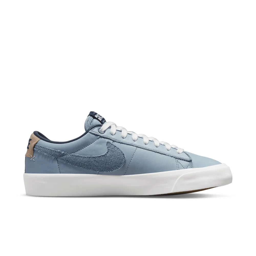 Nike Blazer Low GT SB Zoom DM8890-100 / blau