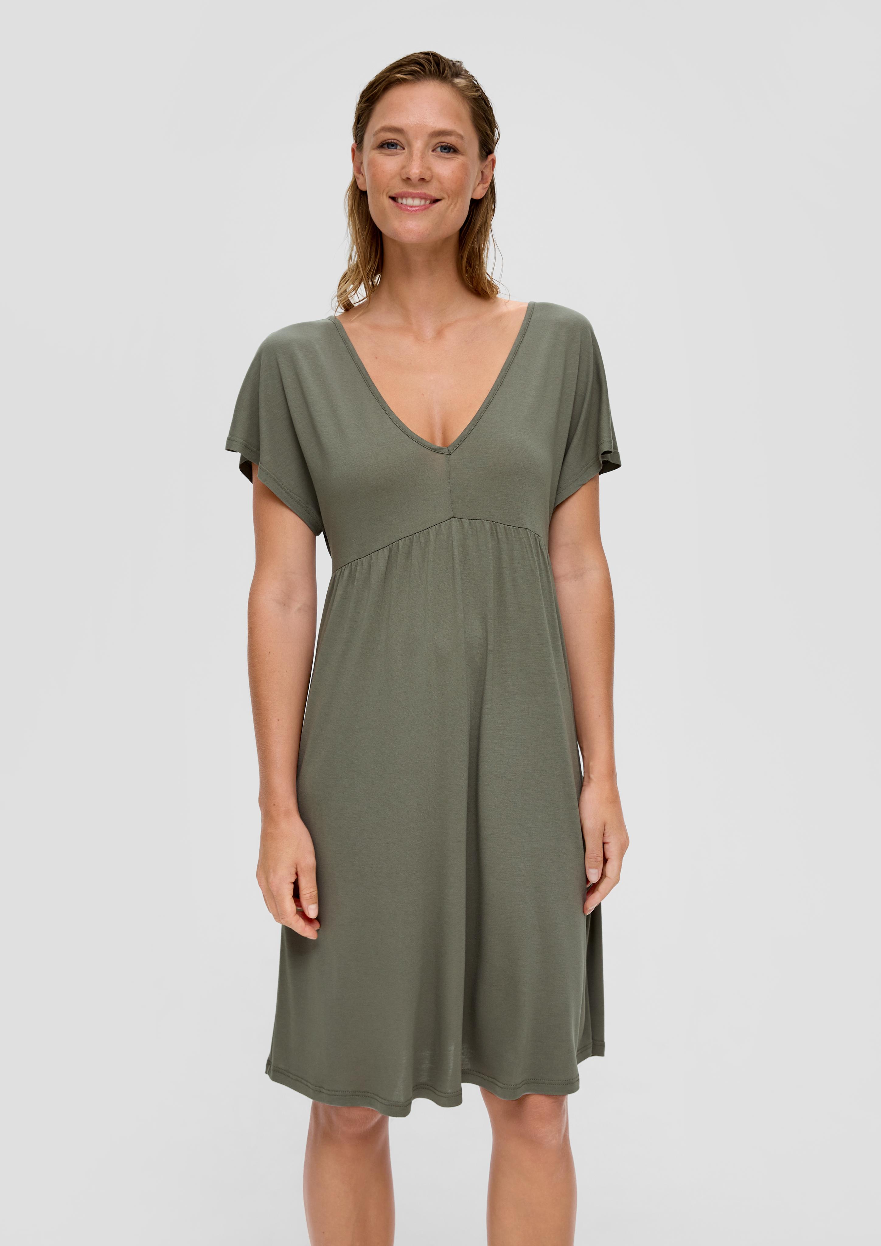 Viskose-Strandkleid mit Rückenausschnitt  6009074-7800