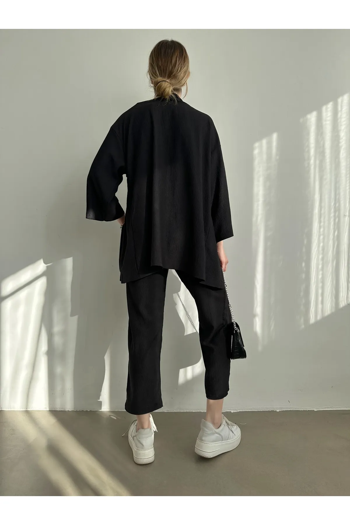 BEJNA  Schwarzes Kimono-Hosen-Strickset für Damen
