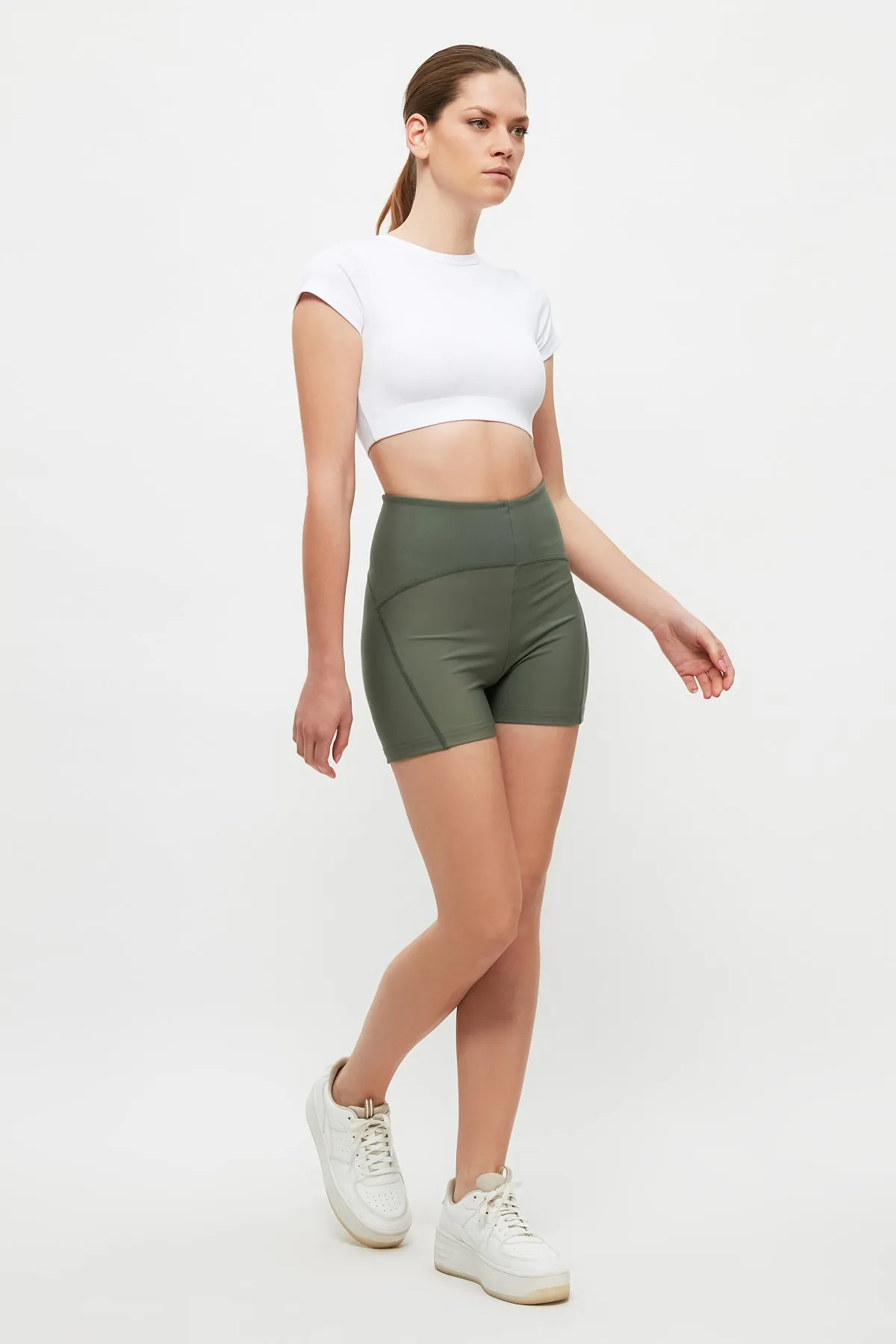 Trendyol Collection  Khaki Restorer Strick-Sportshorts/kurze Leggings TWOSS21SR0545
