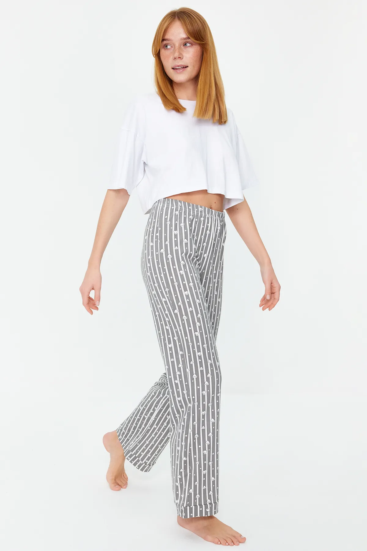 Trendyol Collection  Gestreifte gestrickte Pyjamahose aus anthrazitfarbener Baumwolle THMSS23PJ00002