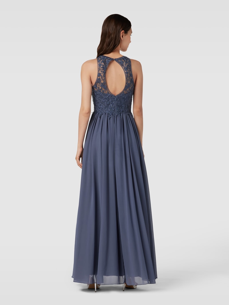 Abendkleid mit Ziersteinbesatz in rauchblau