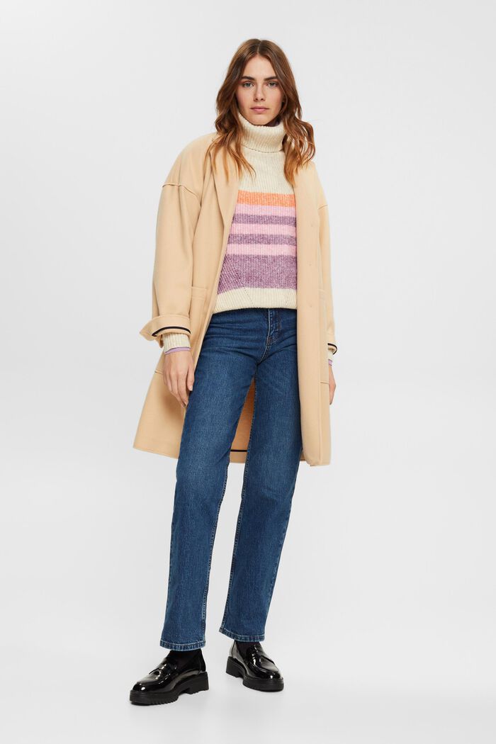 Rollkragenpullover mit Streifen