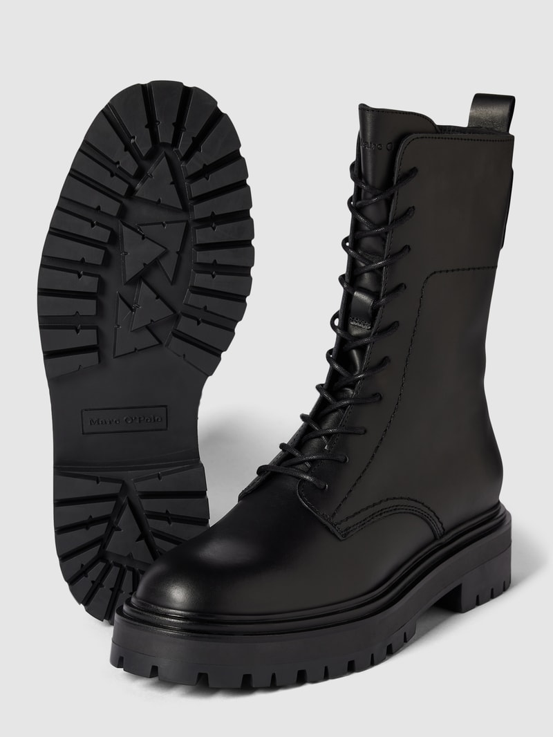 Boots mit Schnürverschluss in schwarz