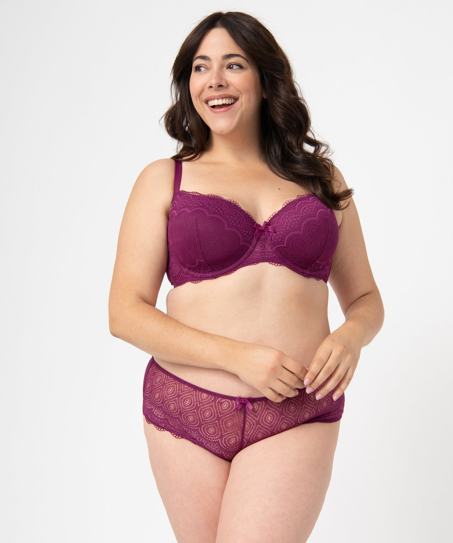 Soutien-gorge grande taille à armatures et coques fines violet | GEMO