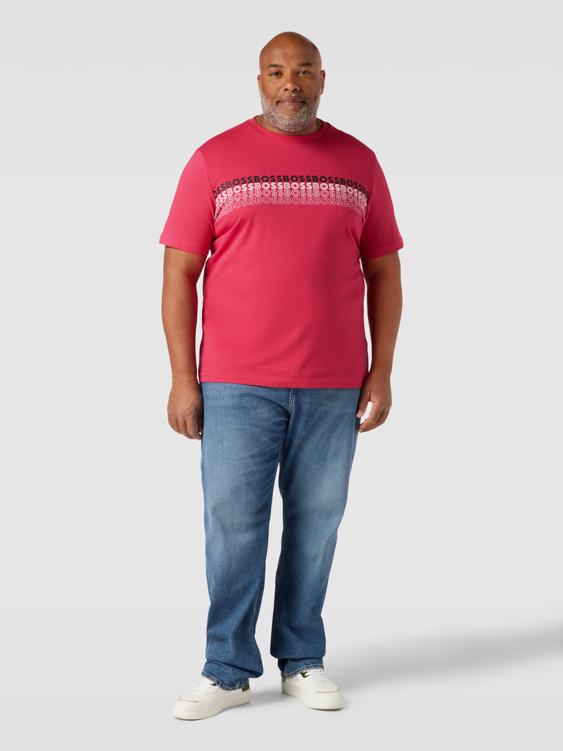 PLUS SIZE T-Shirt mit Label-Print in pink