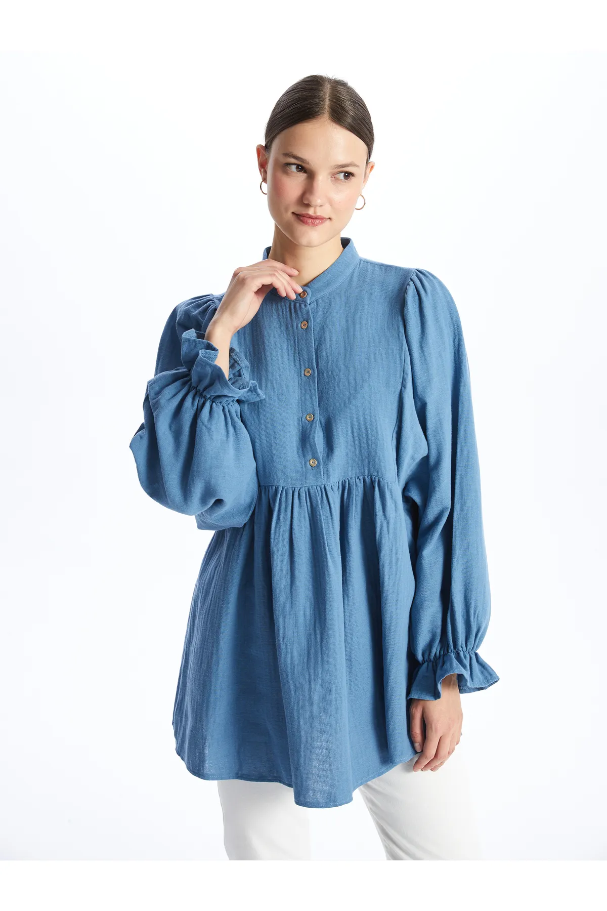 LC Waikiki  Gerade geschnittene, langärmlige Oversize-Damentunika mit hohem Kragen