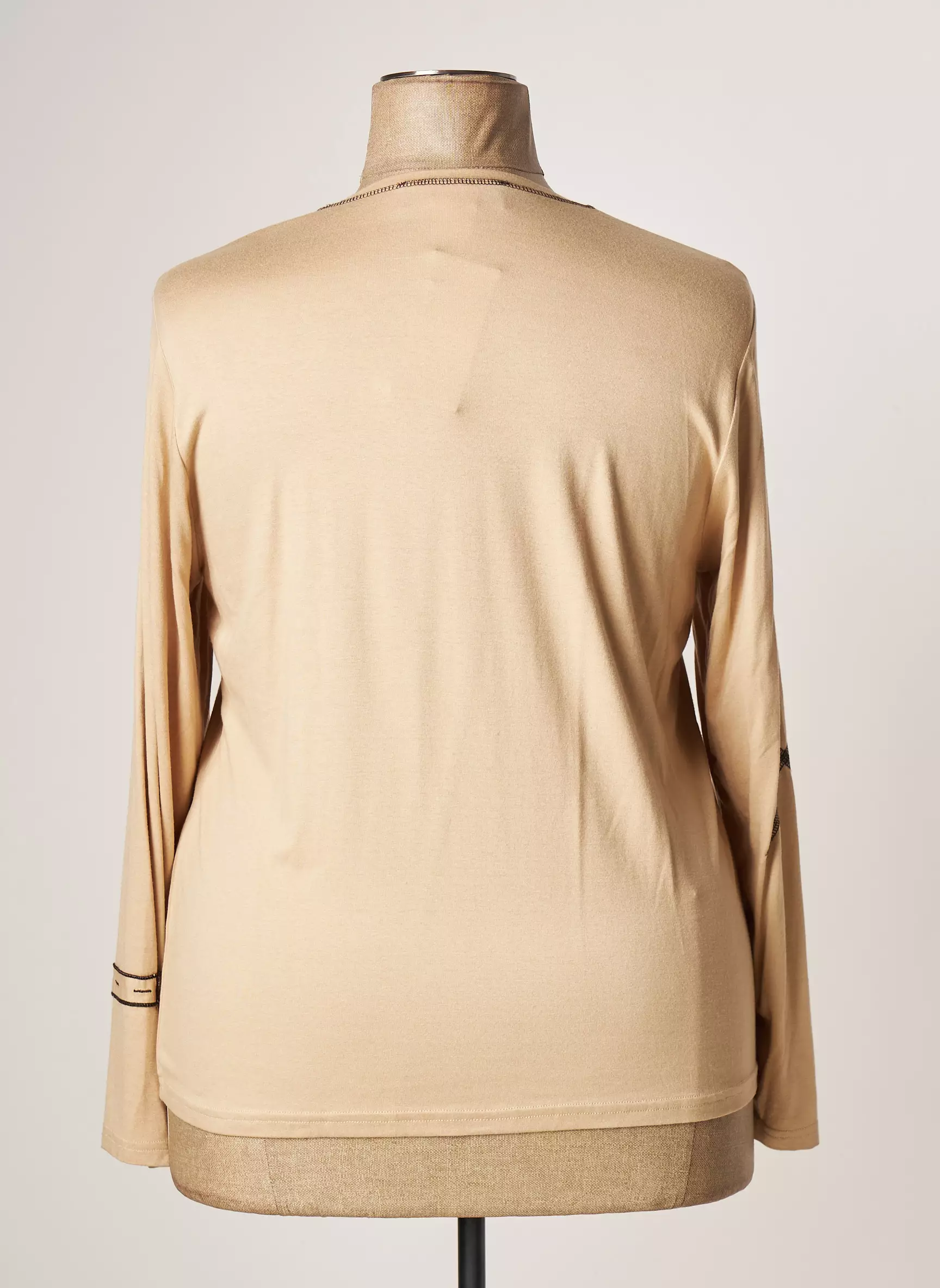Lisa Chesnay Tshirts Femme couleur beige