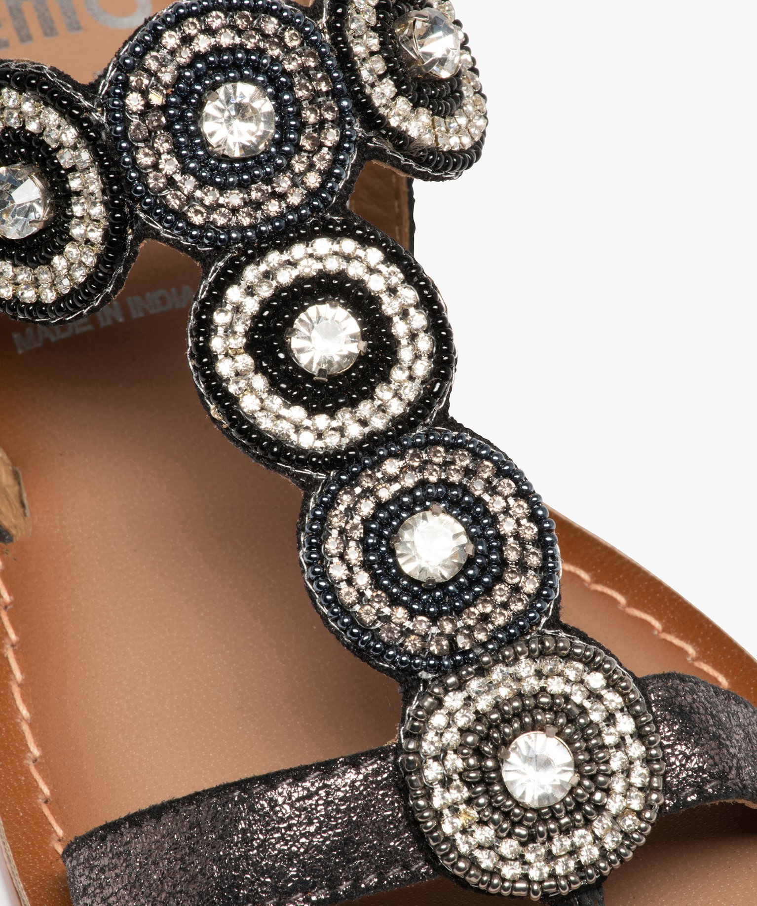 Sandales femme à talon plat et brides ornées de strass noir | GEMO